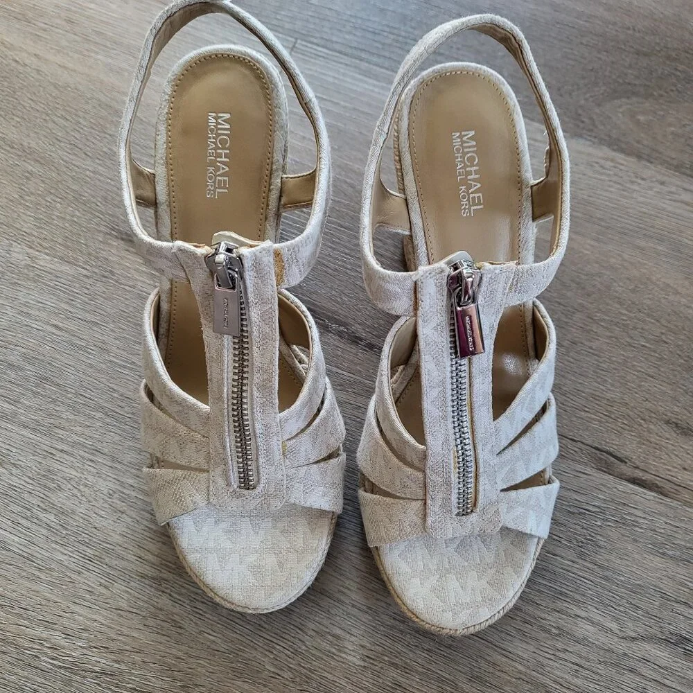Michael Kors Berkley Platform Wedge Sandal MK Logo Cream Canvas Size 7